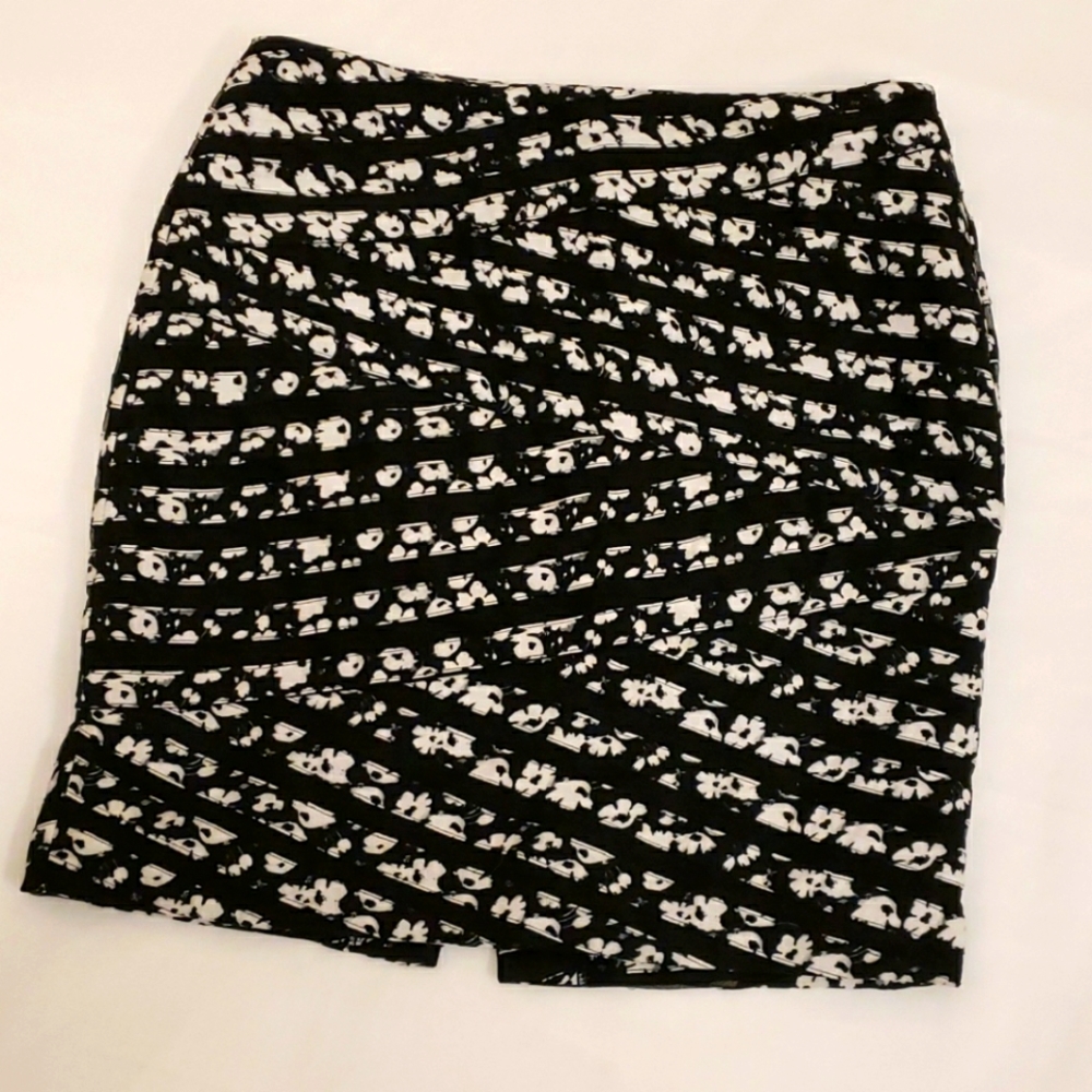 White House Black Market Pencil Skirt Black White Women's 4